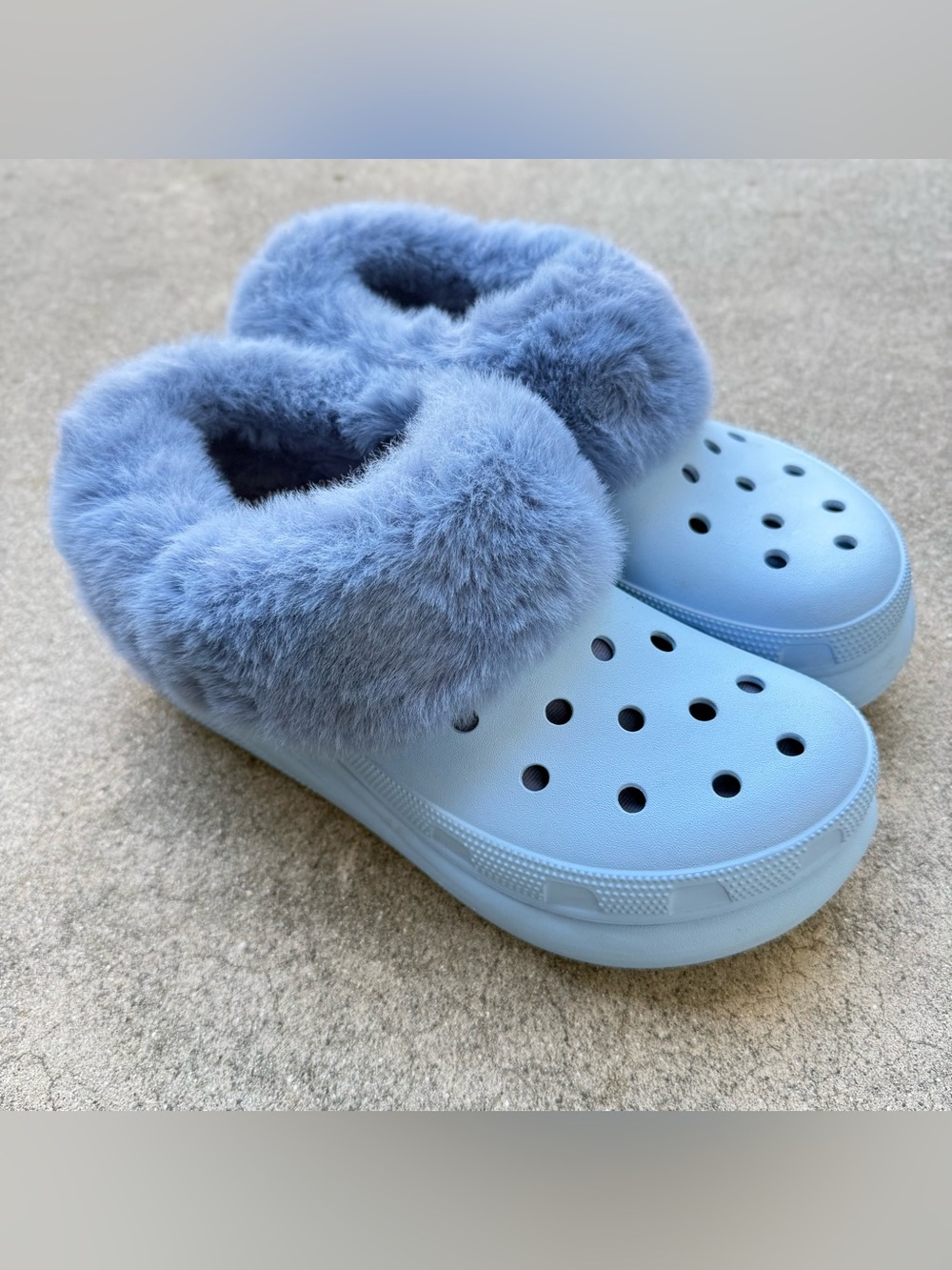 Crocs Unisex Classic Furever Crush Lined Clog Blue Calcite Sz M8/W10 Womens 10